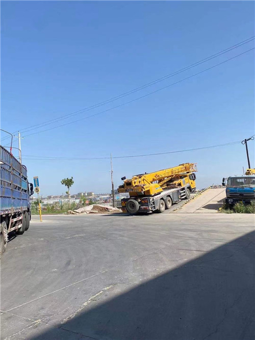 永修县25吨吊车的租赁价格大概是多少？